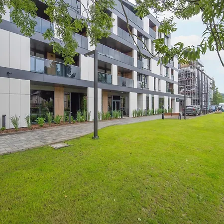 Amber Park 408 Apartment