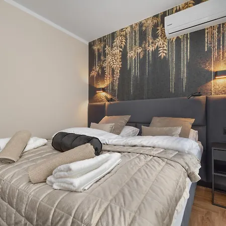 Amber Park 408 Apartment *